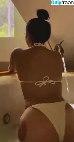 nude photo #0009