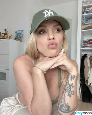 Emy LTR / EmyLtr / emy_ltr / emylovex nude photo #0059