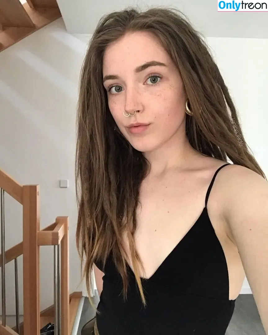 encoreever nude photo #0012 (lola.luvgood)