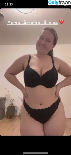  nude photo #0009