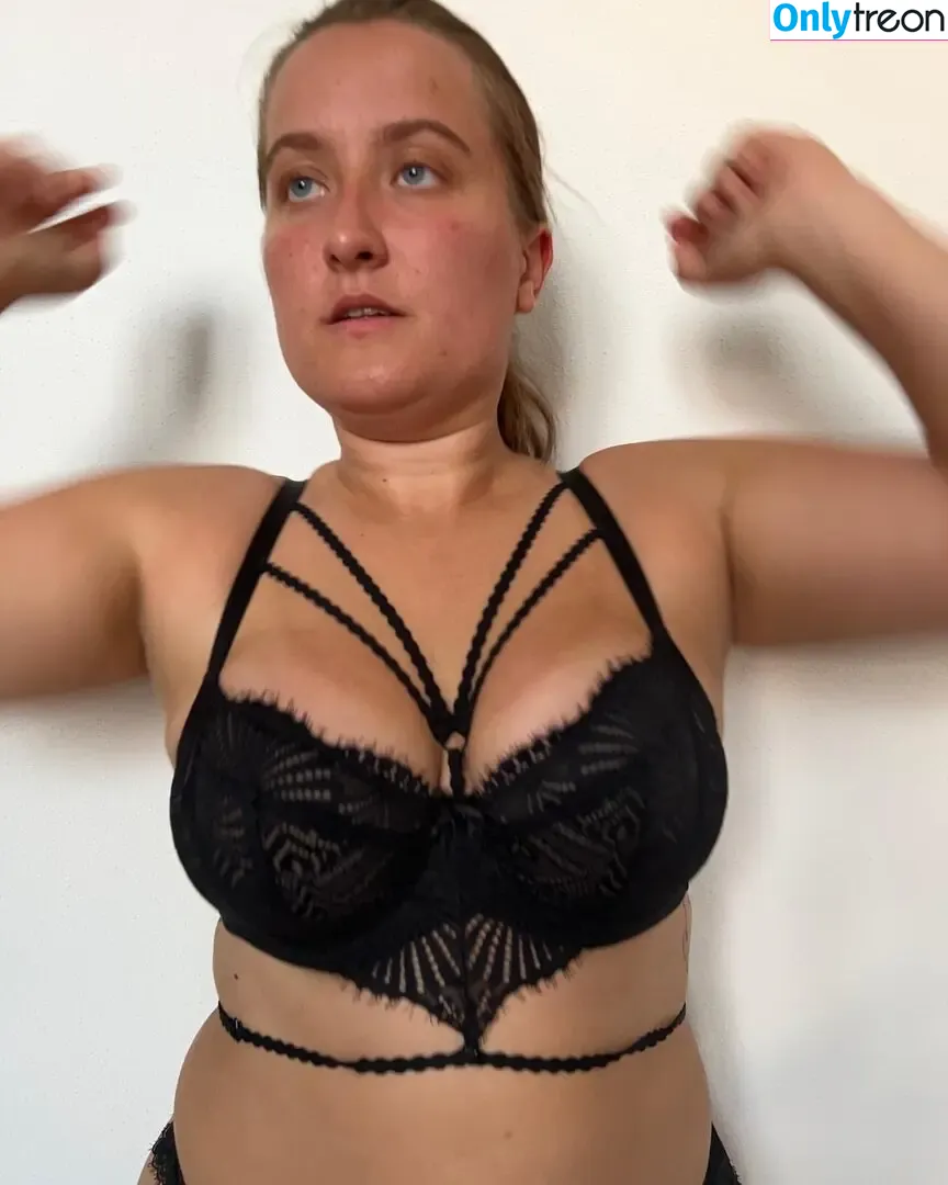 endlich_zufrieden nude photo #0031 (endlich_zufrieden)
