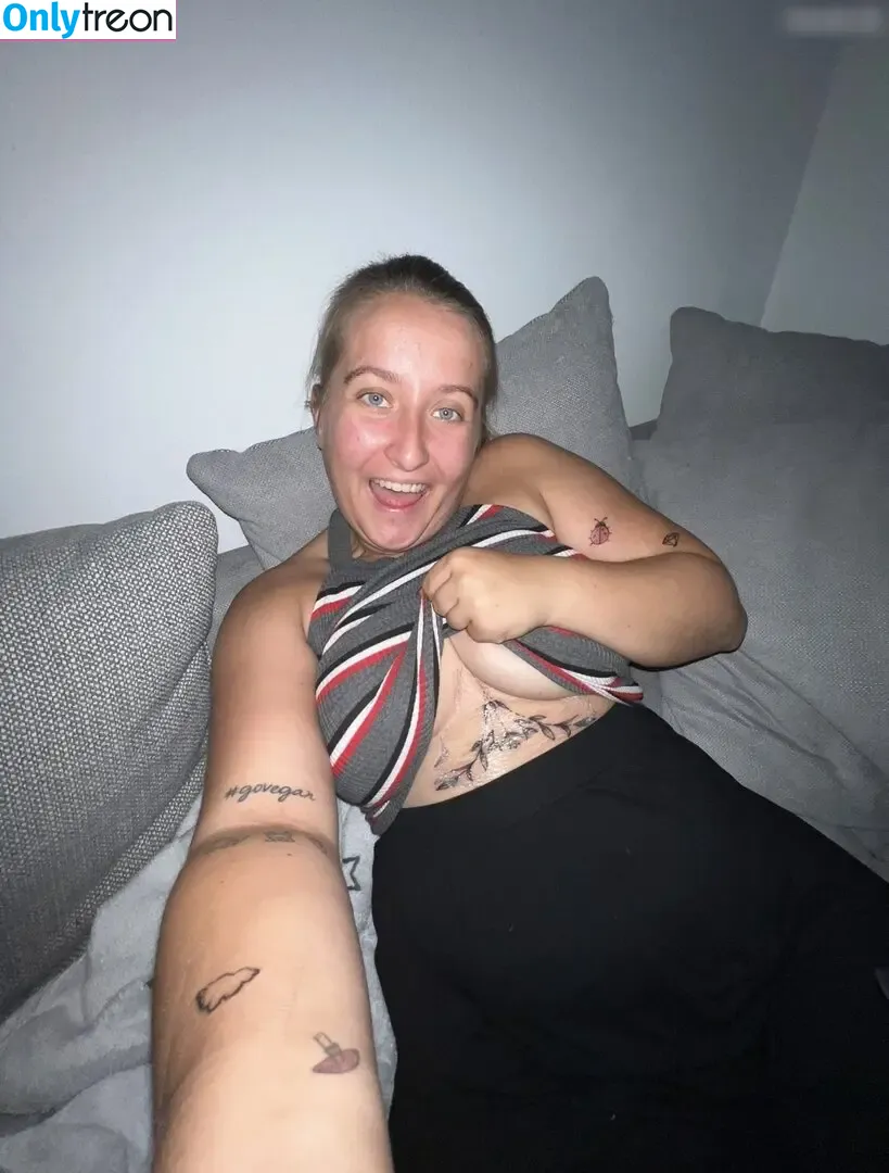 endlich_zufrieden nude photo #0077 (endlich_zufrieden)
