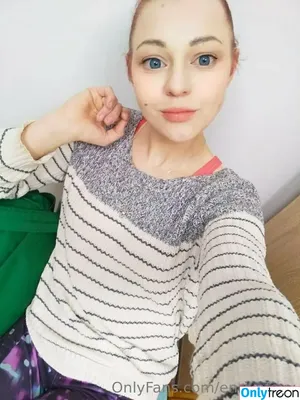 enrikafoxy777 / onefoxylady7 nude photo #0023