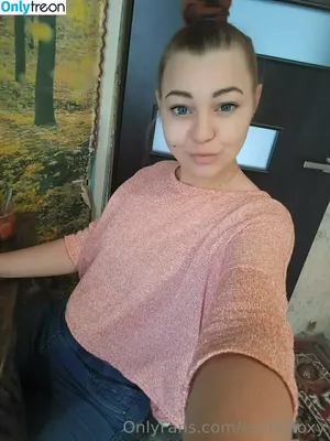 enrikafoxy777 / onefoxylady7 nude photo #0056