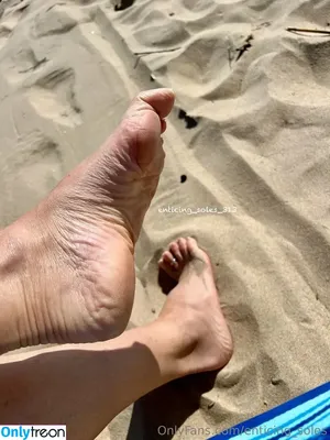 enticing_soles / enticing.soles фото голая #0006