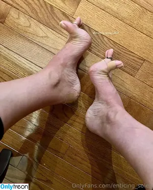 enticing_soles / enticing.soles фото голая #0035