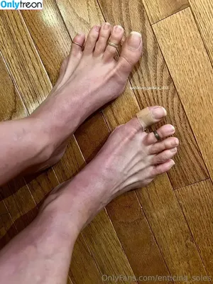 enticing_soles / enticing.soles фото голая #0036