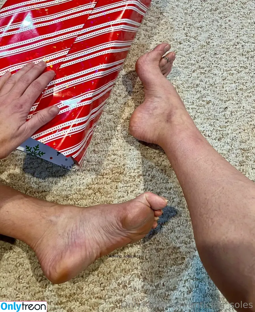 enticing_soles голая photo #0058 (enticing.soles)