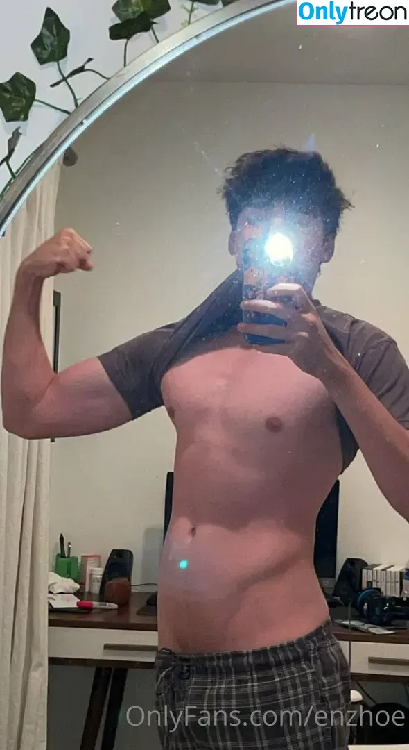 enzhoe nude photo #0030 (enzhoe)