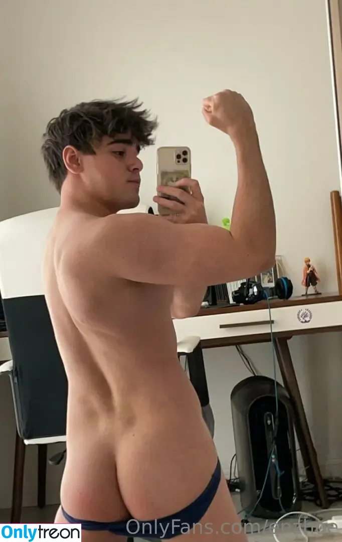 enzhoe nude photo #0035 (enzhoe)