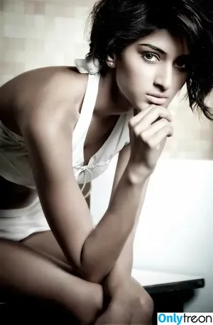 Erica Fernandes / iam_ejf nude photo #0033