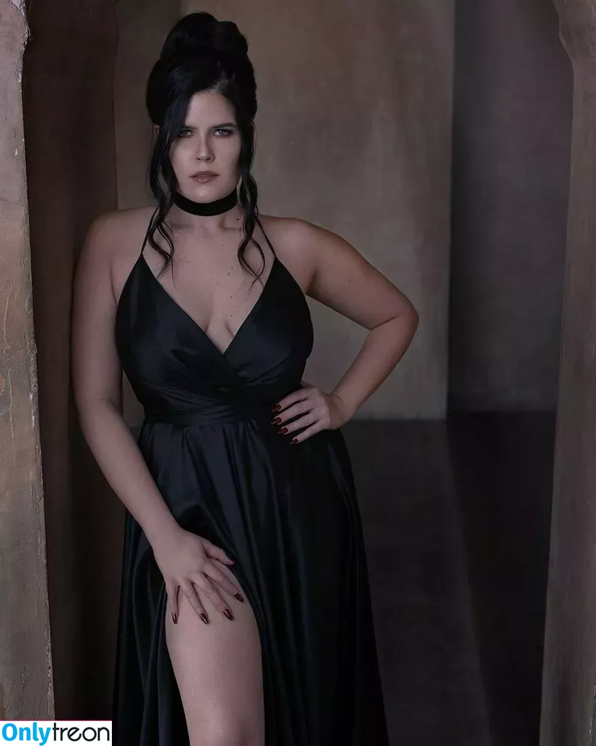 Erica Lindbeck nude photo #0103 (ericalindbeck)