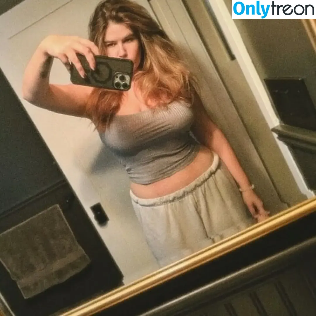 Erica Lindbeck nude photo #0158 (ericalindbeck)