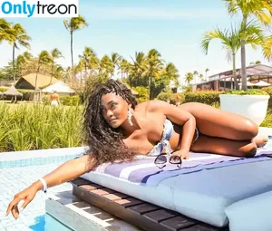 Erika Januza / erikajanuza nude photo #0212