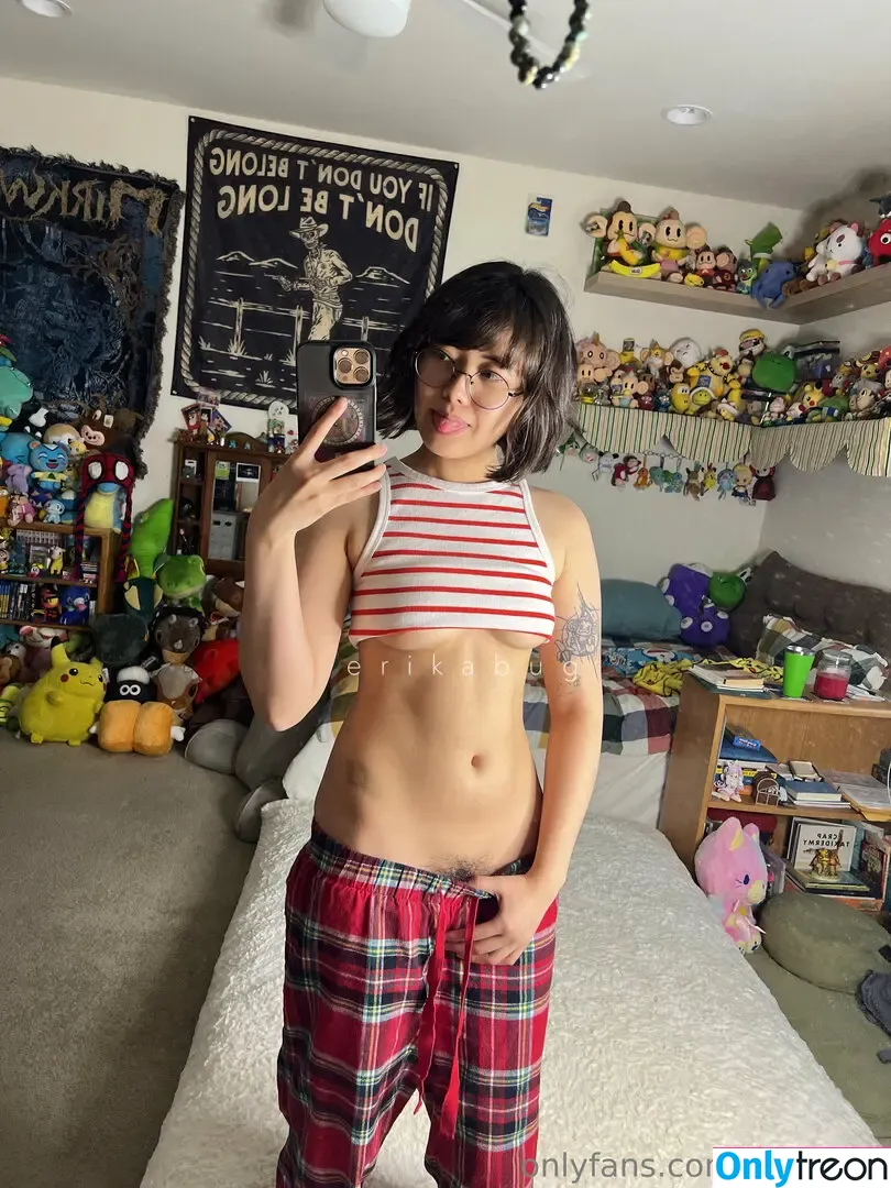 erikabug nude photo #0050 (erikabug_)