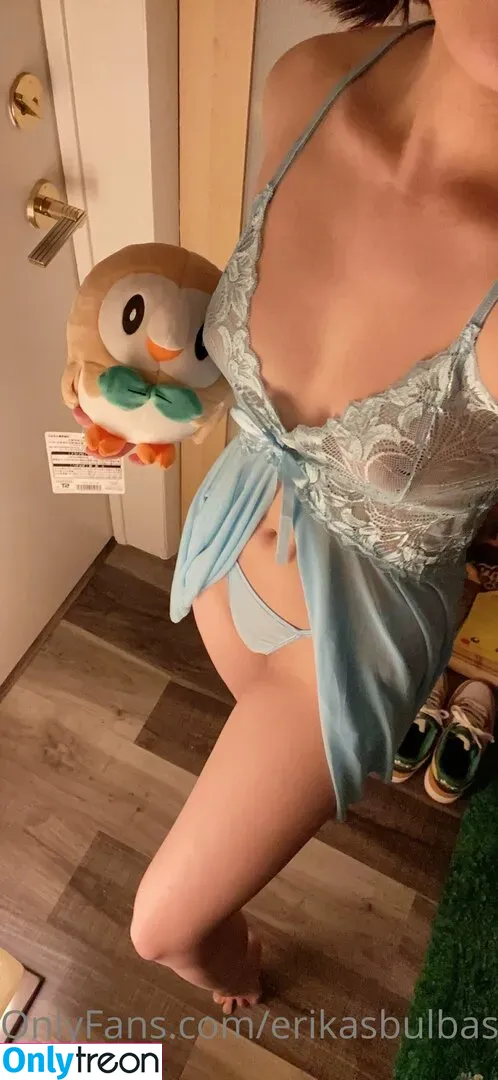 Erikasbulbasaur голая photo #0026 (Erikasbulbasaur)