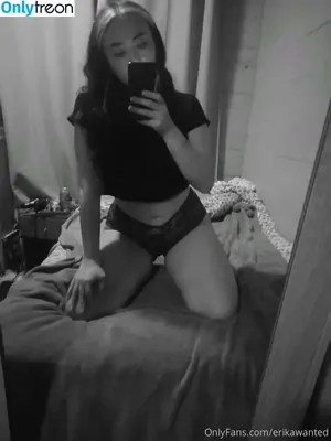 erikawanted / erikawheaton nude photo #0027