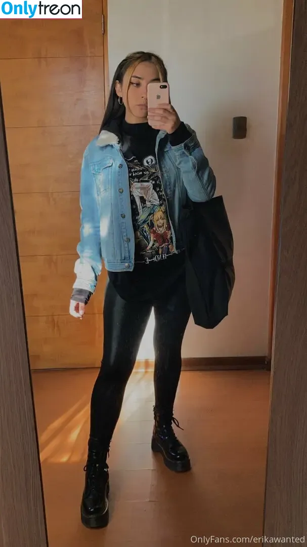 erikawanted nude photo #0004 (erikawheaton)