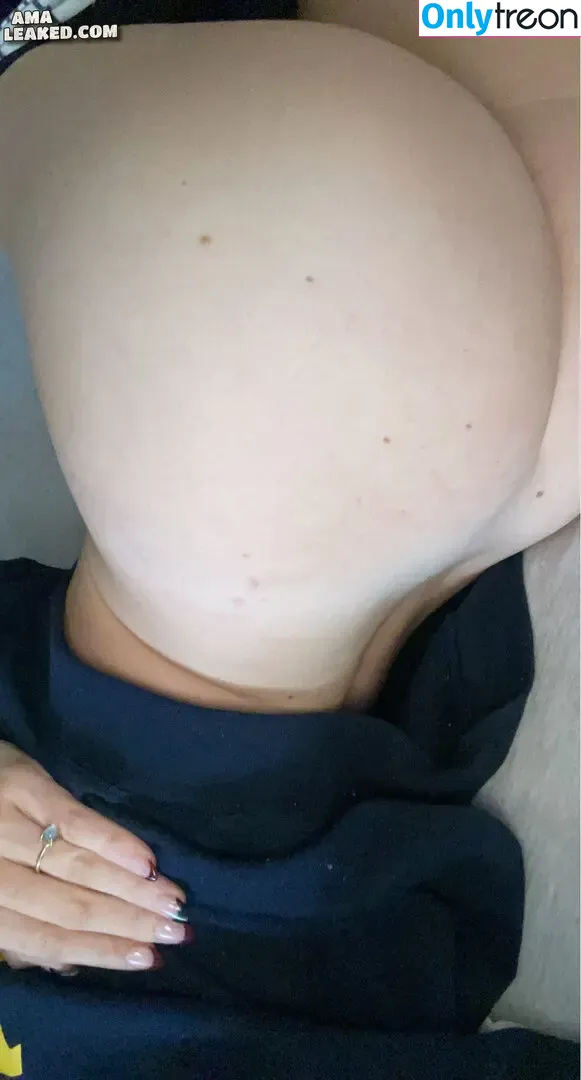 Erin Burtzlaff nude photo #0020 (erin.burtzlaff)