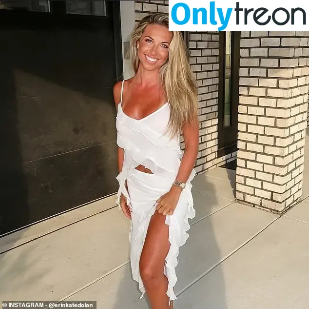 Erin Dolan nude photo #0029 (erinkatedolan)