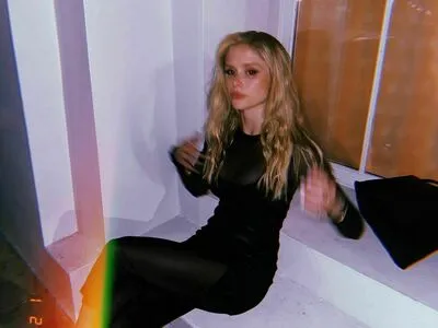 Erin Moriarty / erinelairmoriarty nude photo #0240