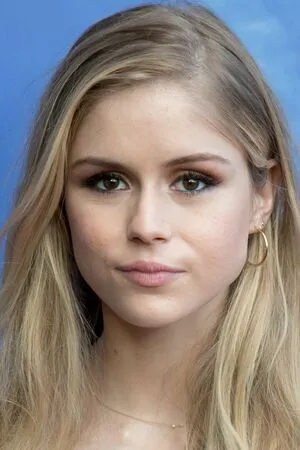 Erin Moriarty / erinelairmoriarty nude photo #0249