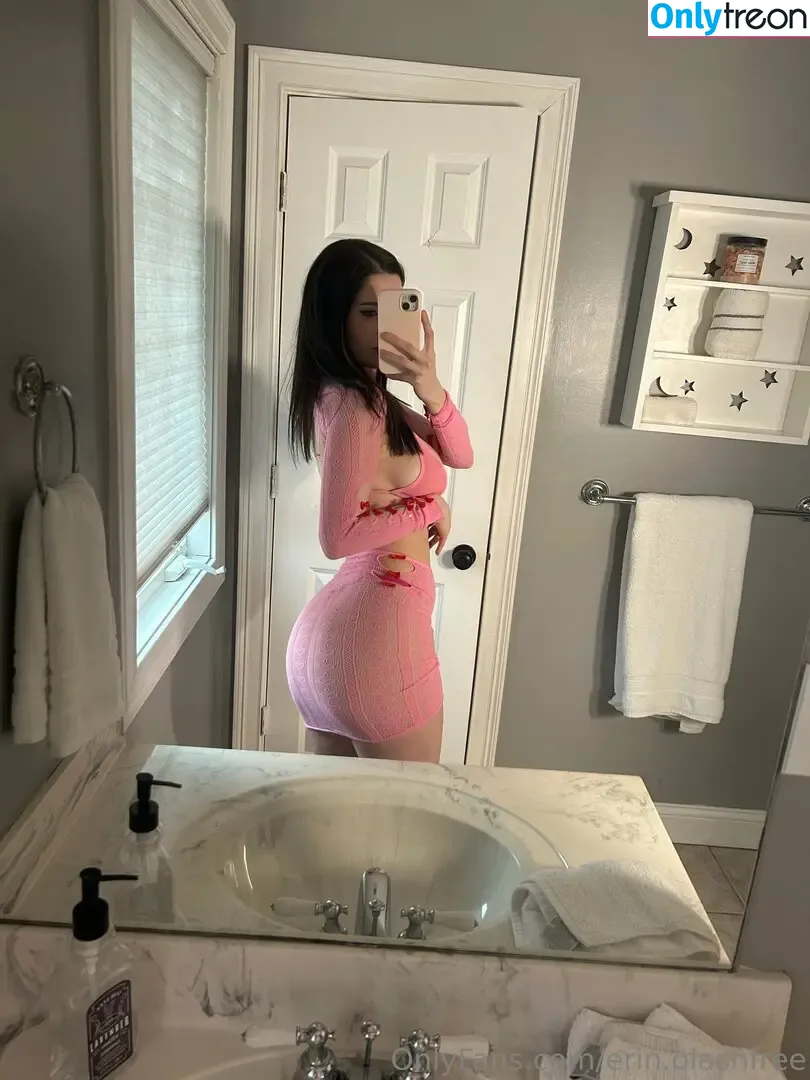 erin.olashfree nude photo #0118 (erinolash)