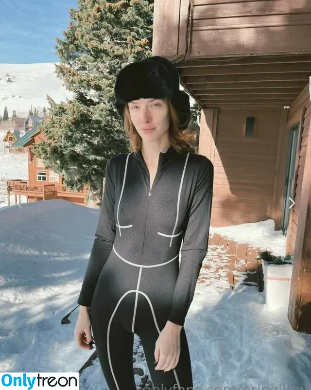 eringilfoy nude photo #0006 (eringilfoy)
