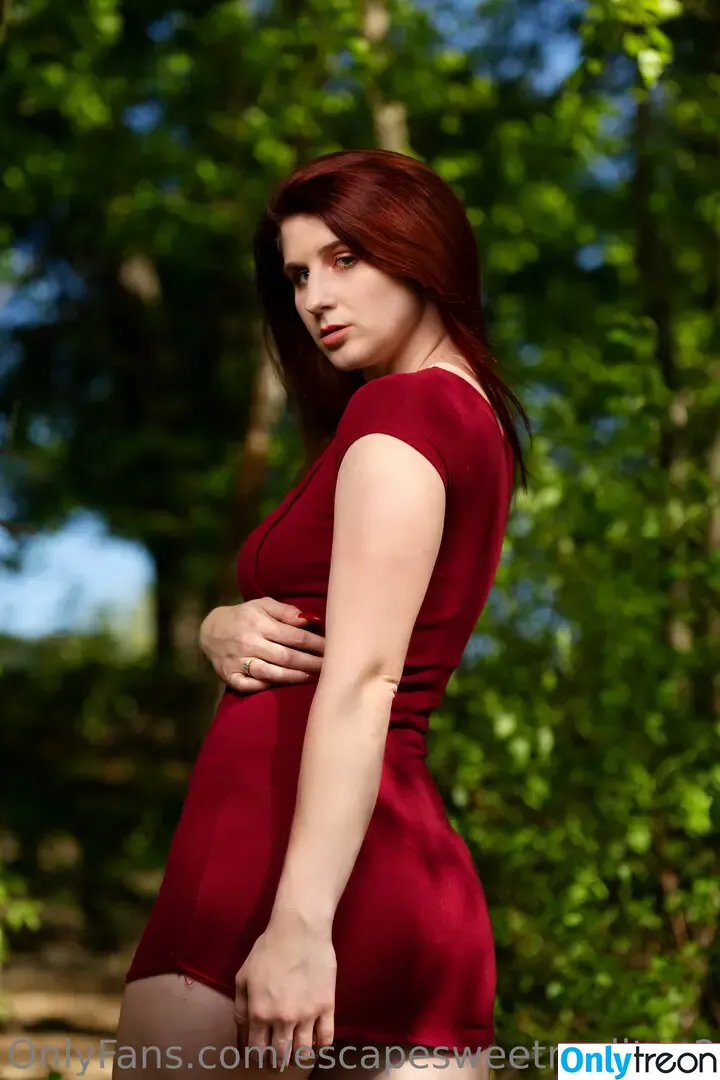 escapesweetrealityy2 nude photo #0066 (escapesweetrealityy)