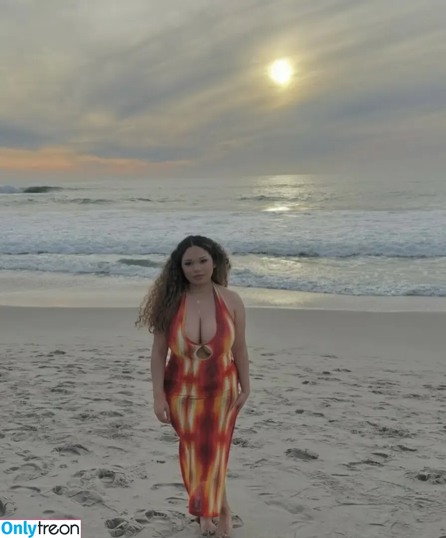 Esmerai nude photo #0004 (esmeraaii / esmeraii)