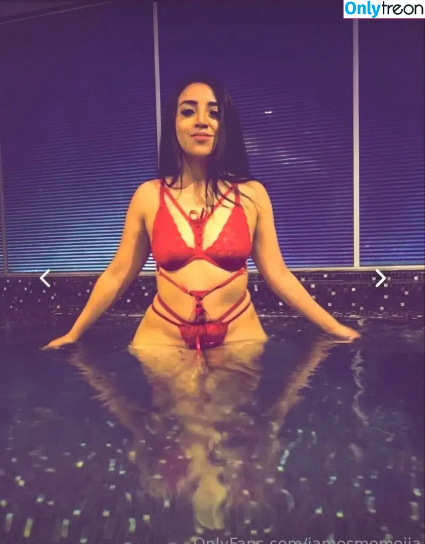 Esmeralda Mejía / Iamesmemejia nude photo #0005 (Esmeralda Mejía / iamesmemejia)