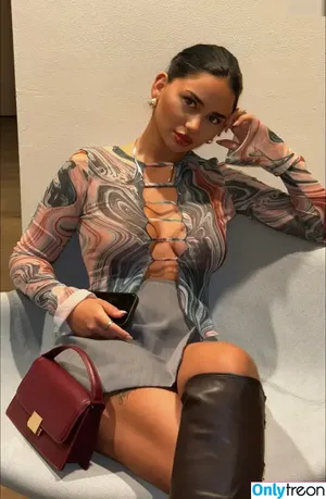  nude photo #0005