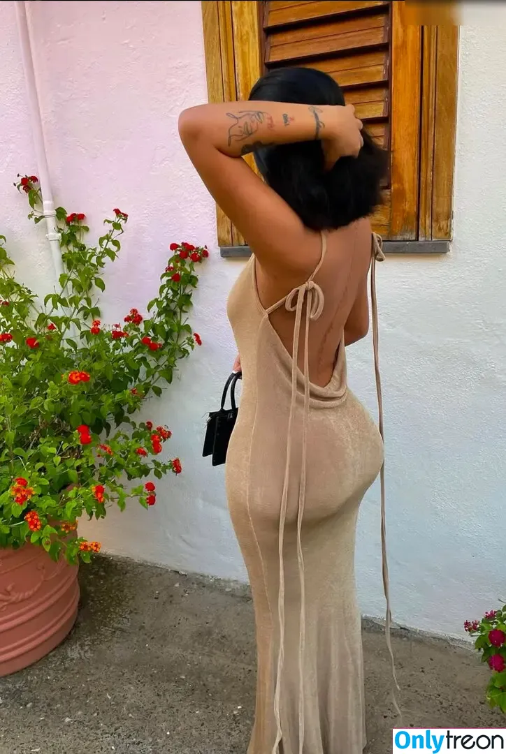 Esra Algac nude photo #0003 (Esra Algac)