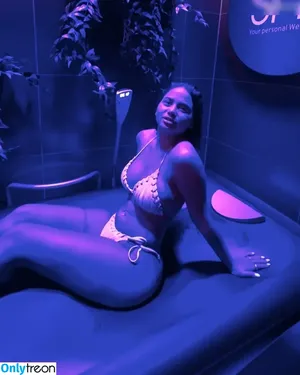  nude photo #0001
