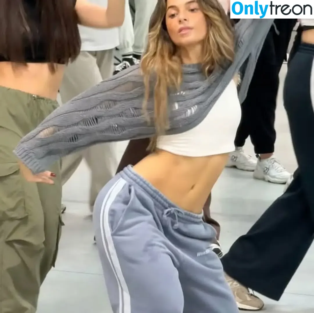 Estelle Bliah голая photo #0011 (estellebliah)