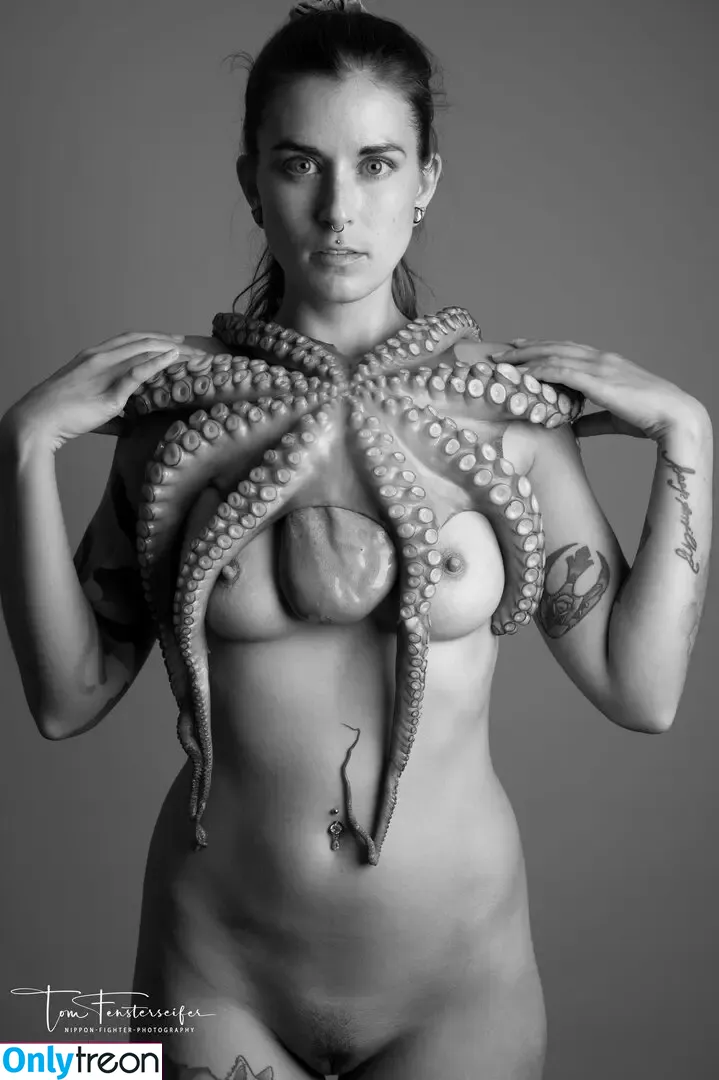 Estelle Nowack nude photo #0009 (miss.nowack)