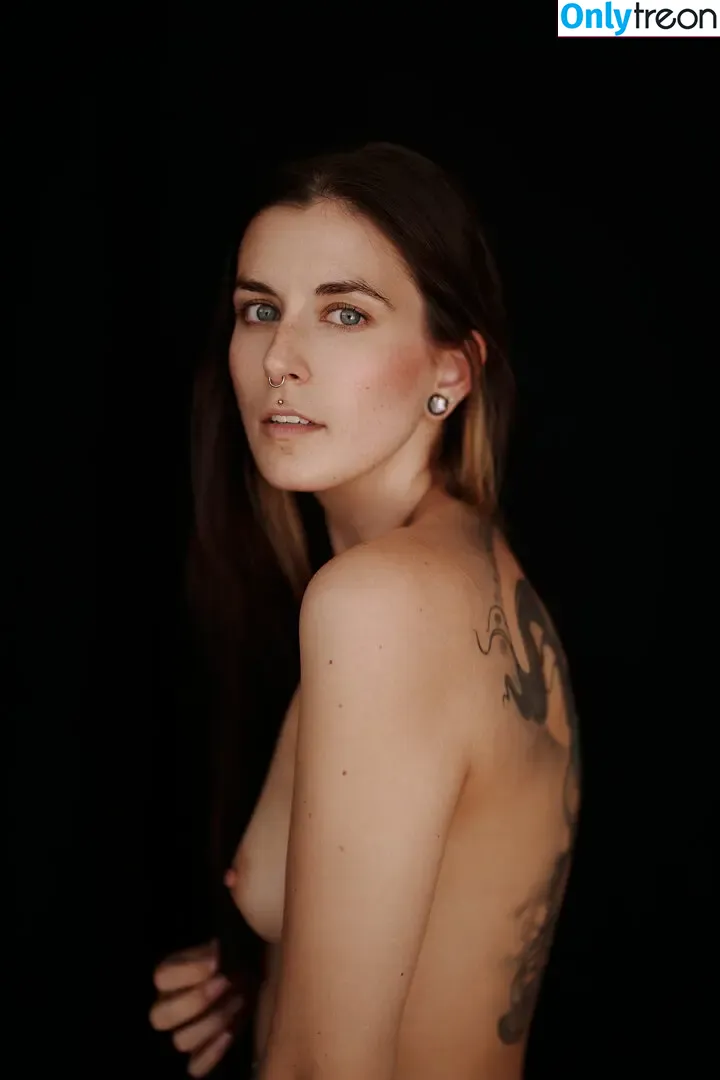 Estelle Nowack nude photo #0018 (miss.nowack)