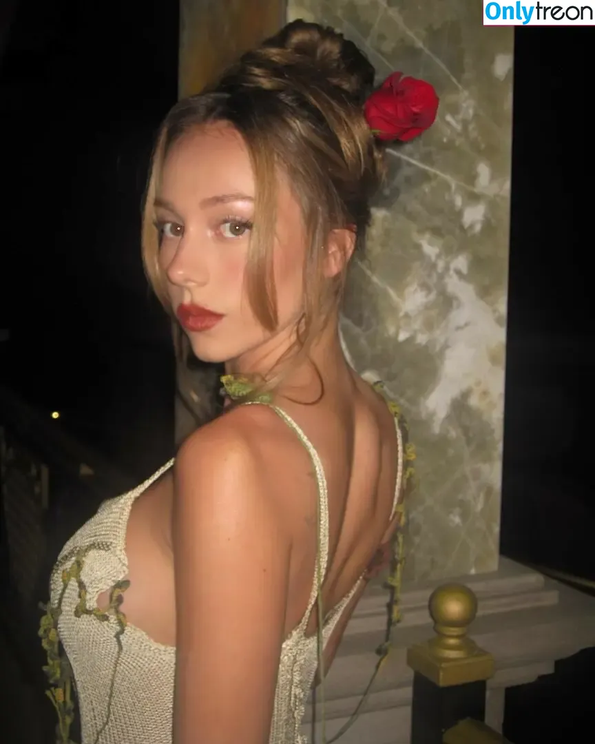 Ester Exposito голая photo #0068 (ester_exposito)