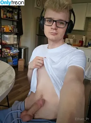  nude photo #0009