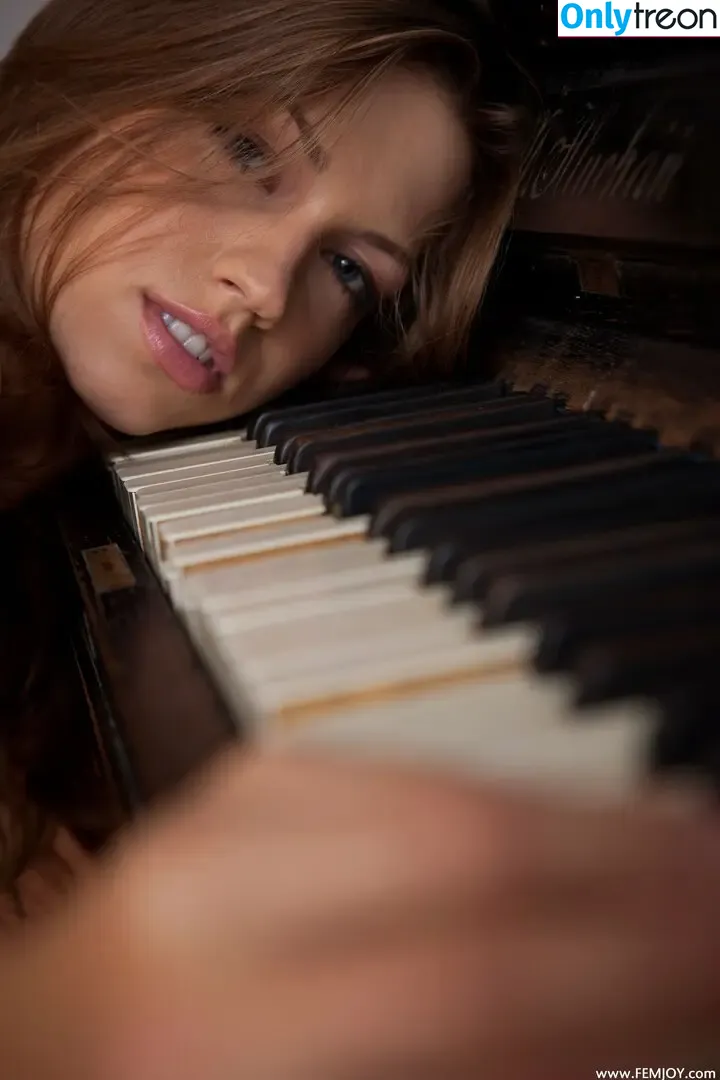 Eufrat Mai голая photo #0374 (therealeufratmai)