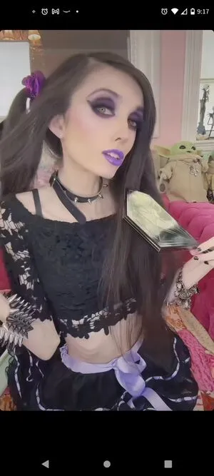 Eugenia Cooney / eugenia_cooney / eugeniacooney фото голая #0040