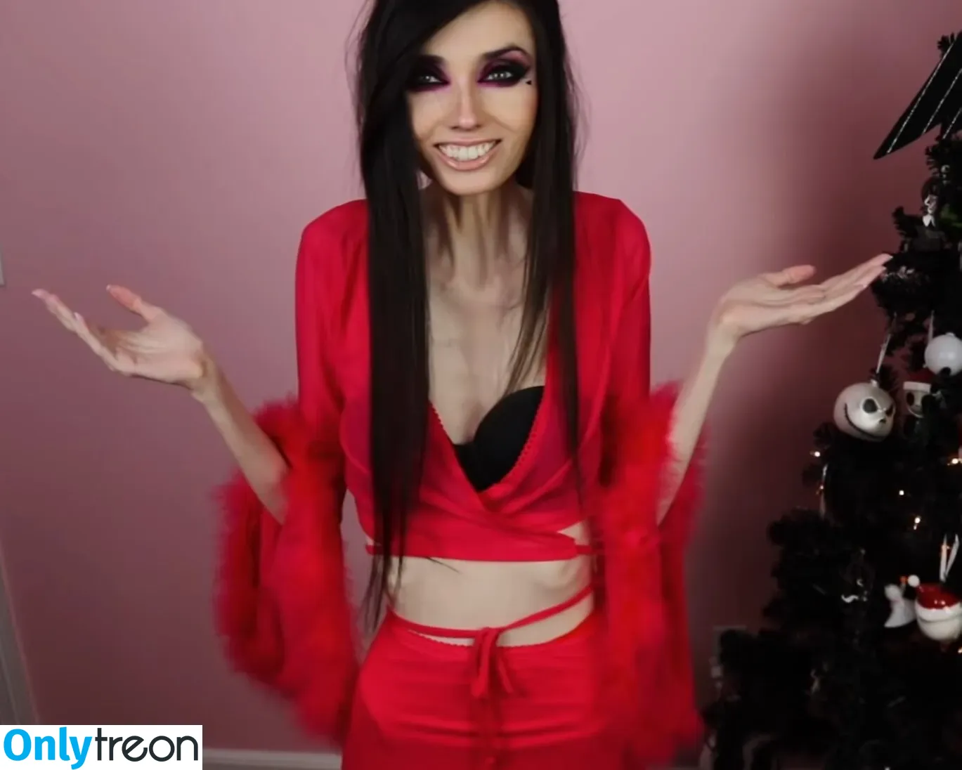 Eugenia Cooney nude photo #0011 (eugenia_cooney / eugeniacooney)