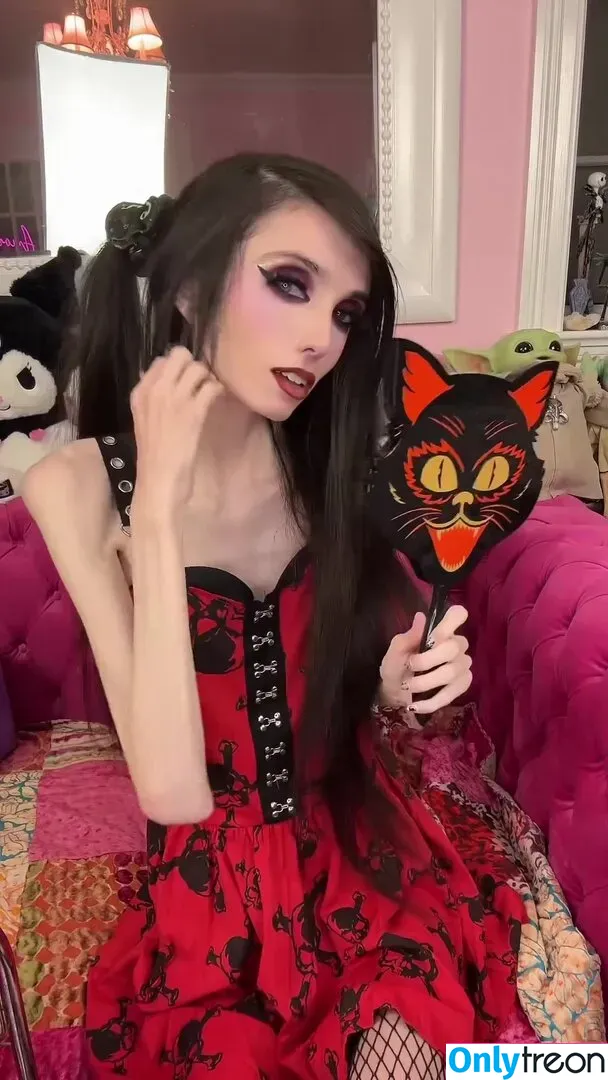 Eugenia Cooney голая photo #0053 (eugenia_cooney / eugeniacooney)