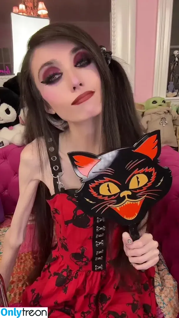 Eugenia Cooney голая photo #0056 (eugenia_cooney / eugeniacooney)