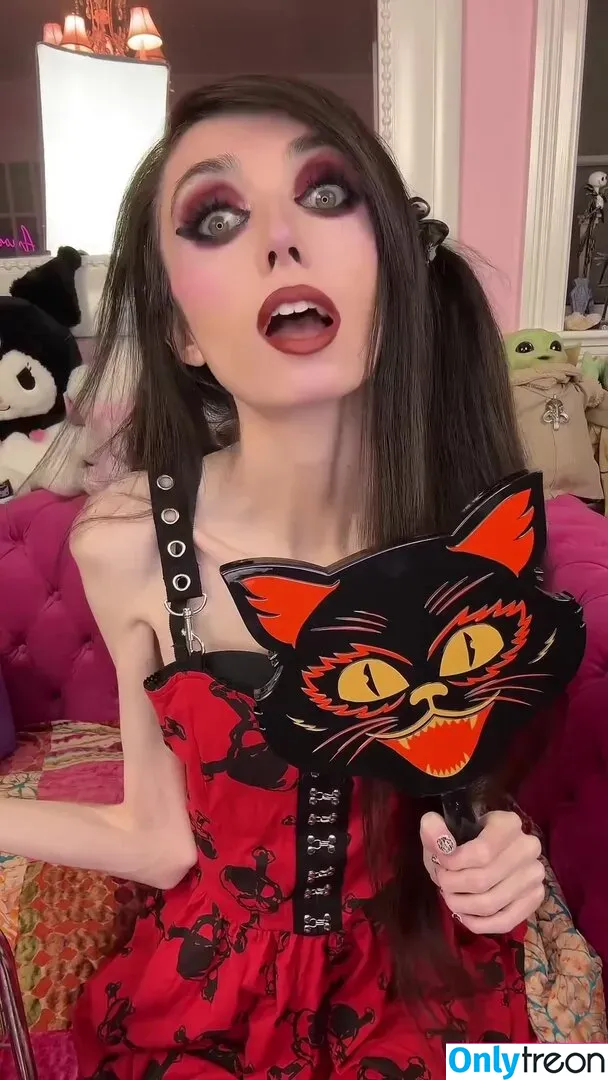 Eugenia Cooney голая photo #0061 (eugenia_cooney / eugeniacooney)