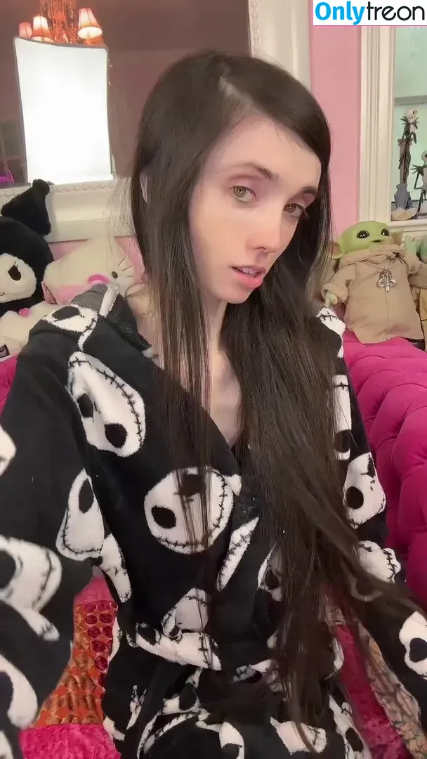 Eugenia Cooney голая photo #0062 (eugenia_cooney / eugeniacooney)