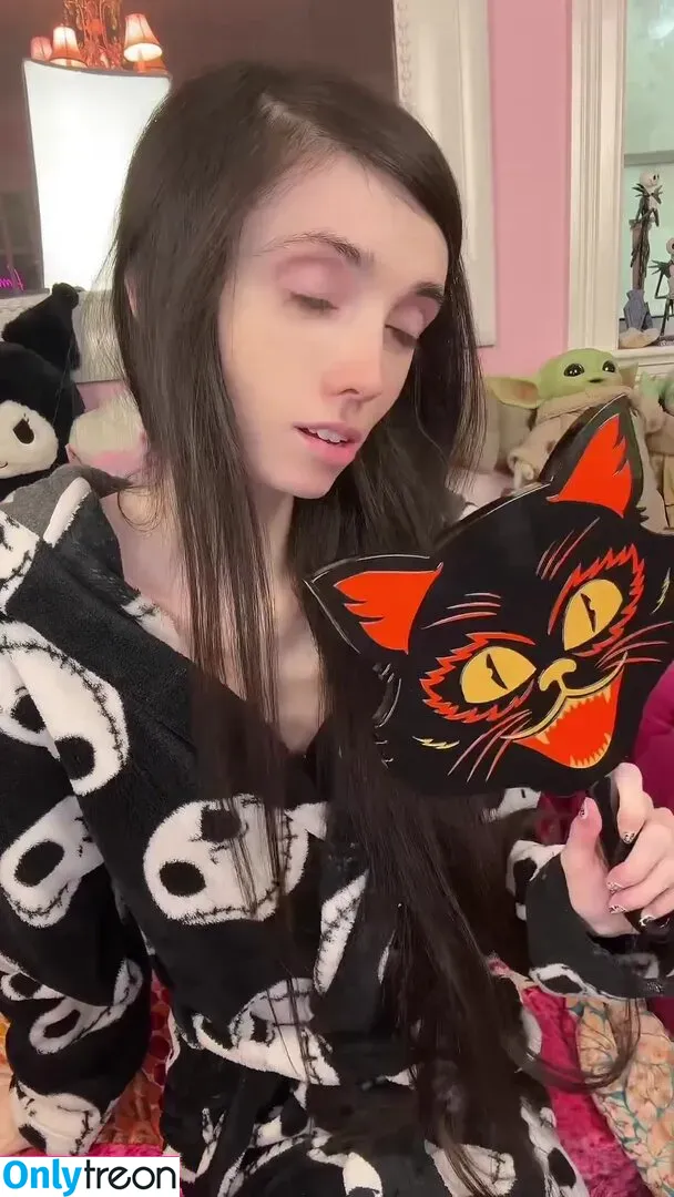 Eugenia Cooney голая photo #0064 (eugenia_cooney / eugeniacooney)