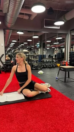 Eugenie Bouchard / Genie / geniebouchard nude photo #0375