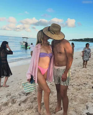Eugenie Bouchard / Genie / geniebouchard nude photo #0387