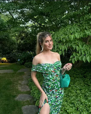 Eugenie Bouchard / Genie / geniebouchard nude photo #0455